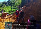 Pasca Hujan Deras, Babinsa kodim Mamasa Bersama Warga Bersihkan Material Longsor Yang Menutupi Badan Jalan